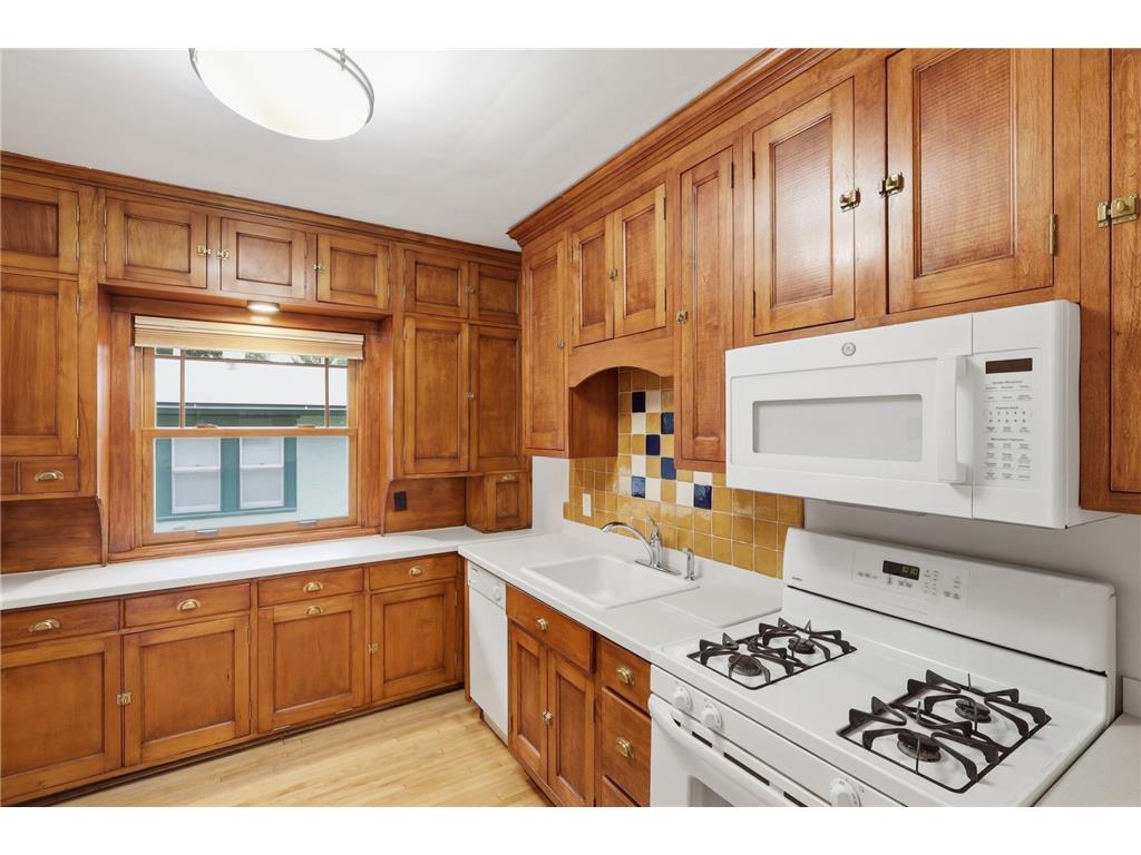 4136 Grand Avenue S Minneapolis MN 55409 7090339 image23