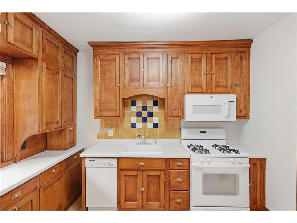 4136 Grand Avenue S Minneapolis MN 55409 7090339 image24