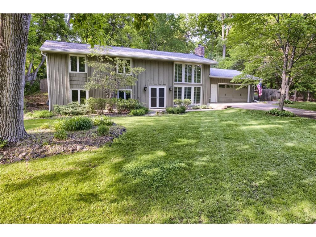 4136 Hillcrest Road, Deephaven, MN, 55391 MLS 6373789 Edina Realty