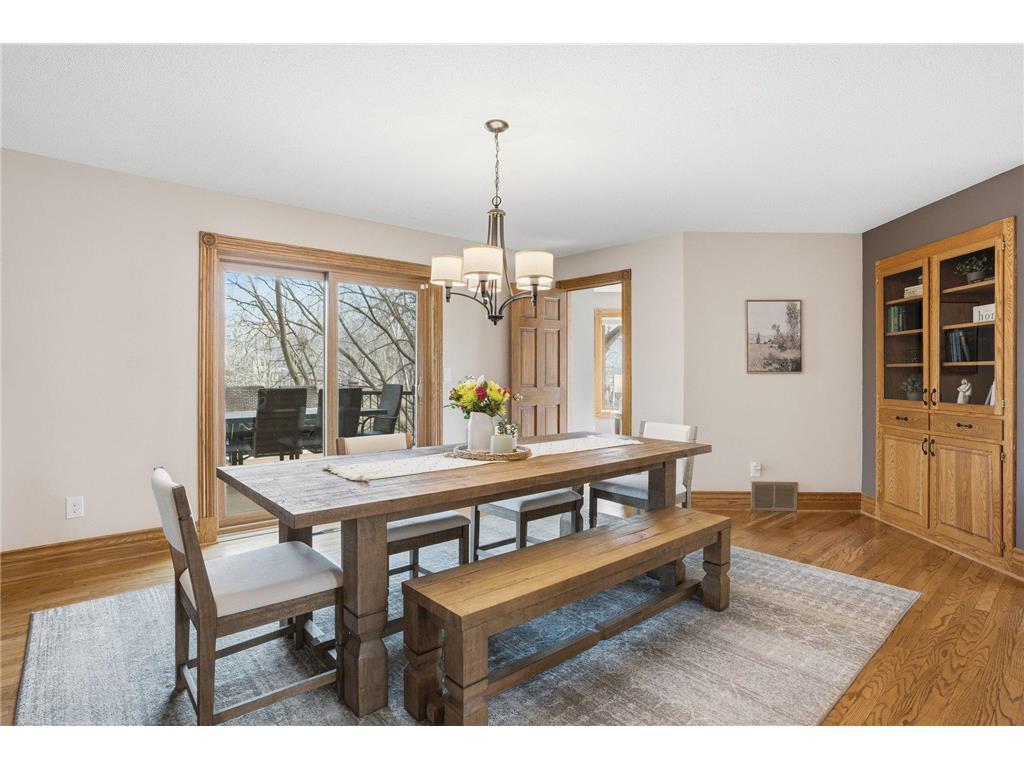 4136 Prairie Ridge Road Eagan MN 55123 7031165 image16