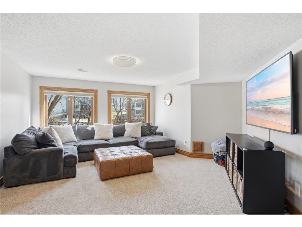4136 Prairie Ridge Road Eagan MN 55123 7031165 image40