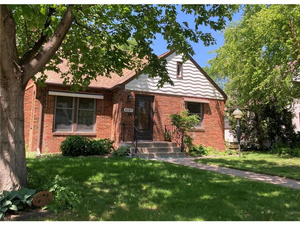 4137 Beard Avenue N Robbinsdale MN 55422 6382747 image1