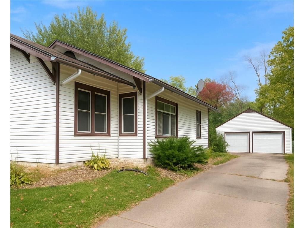 414 8th Street SE Waseca MN 56093 6790035 image1