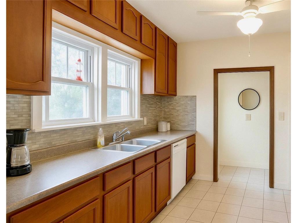 414 8th Street SE Waseca MN 56093 6790035 image4