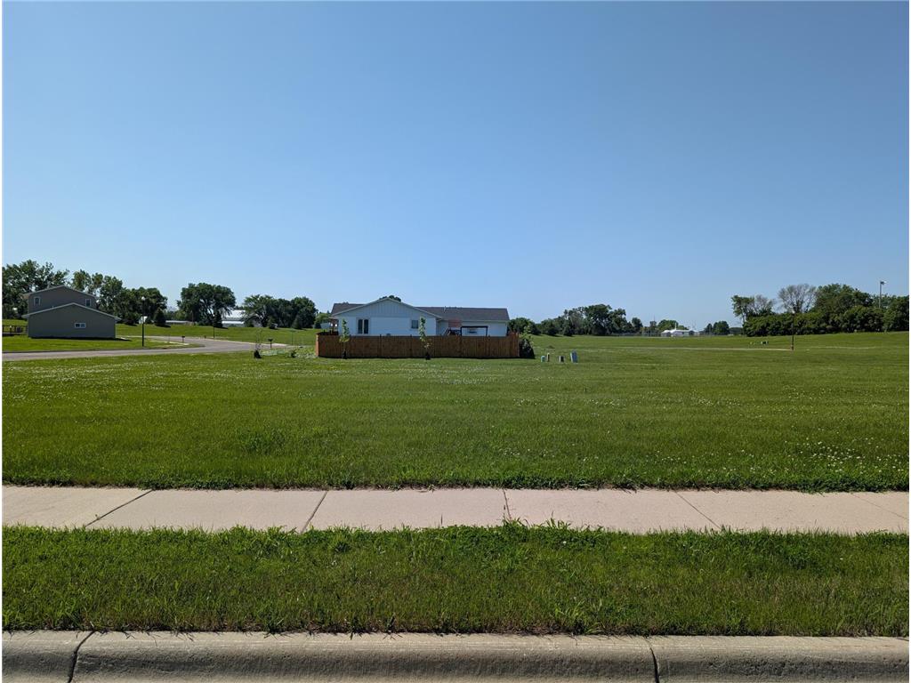 414 Berlin Circle Marshall MN 56258 7053065 image4