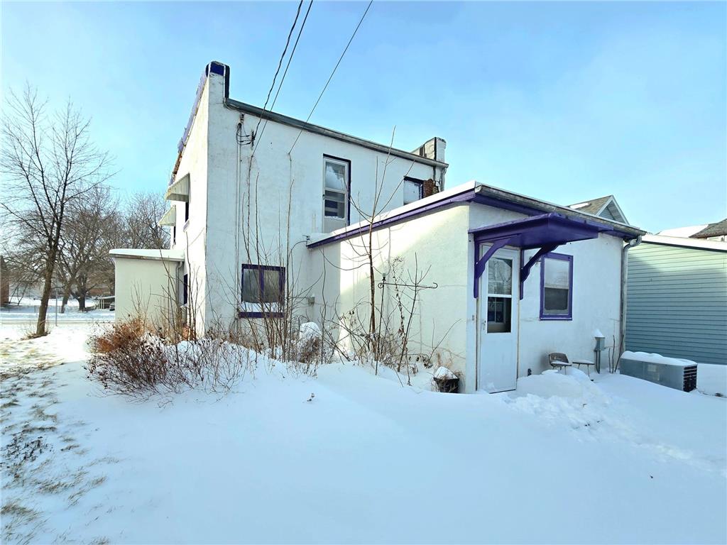 414 Broadway Street N New Ulm MN 56073 7004345 image3