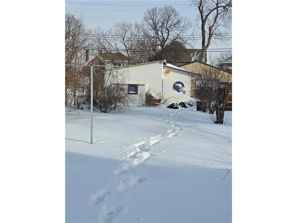 414 Broadway Street N New Ulm MN 56073 7004345 image5