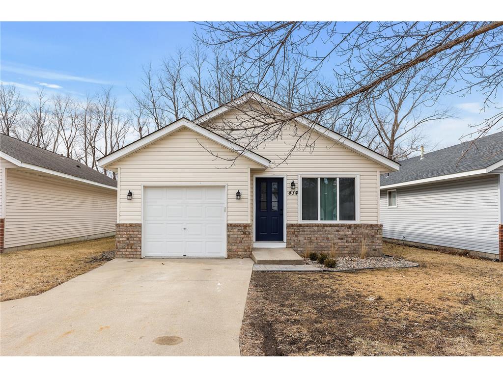 414 Lady Slipper Avenue NE New Prague MN 56071 6675472 image1