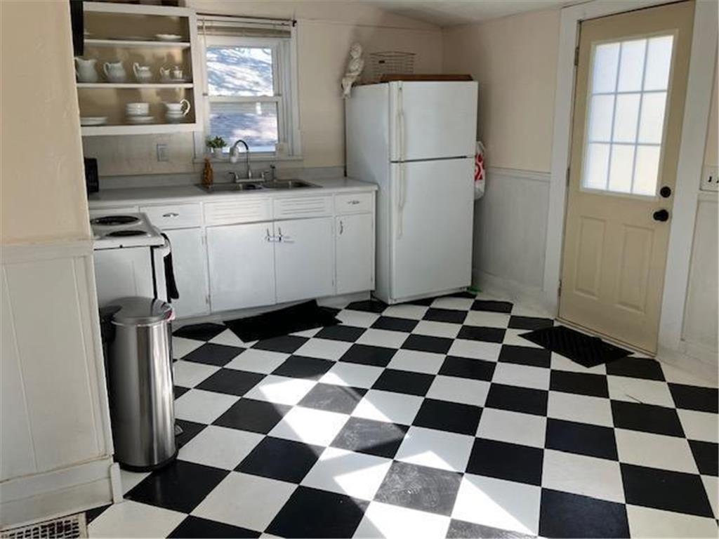 414 NE 3rd Street NE Waseca MN 56093 6808290 image3