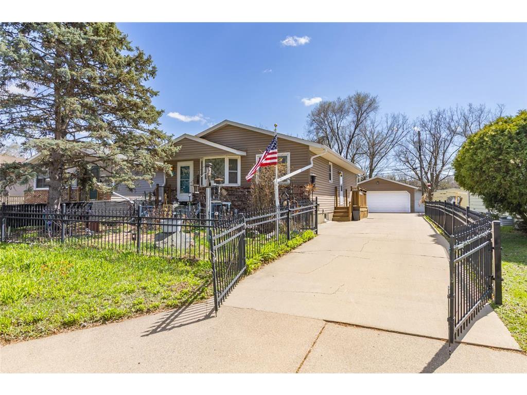 414 Nevada Avenue E Saint Paul MN 55130 7056068 image1