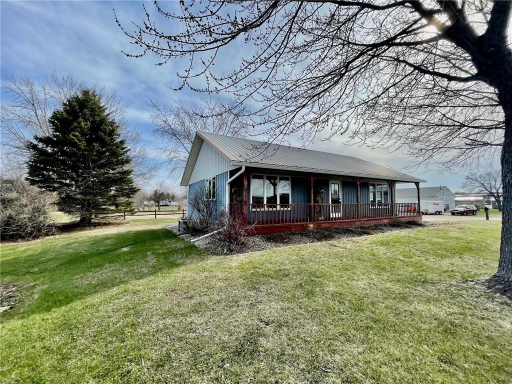 414 Oxford Street, Worthington, MN, 56187 MLS 6341060 Edina Realty