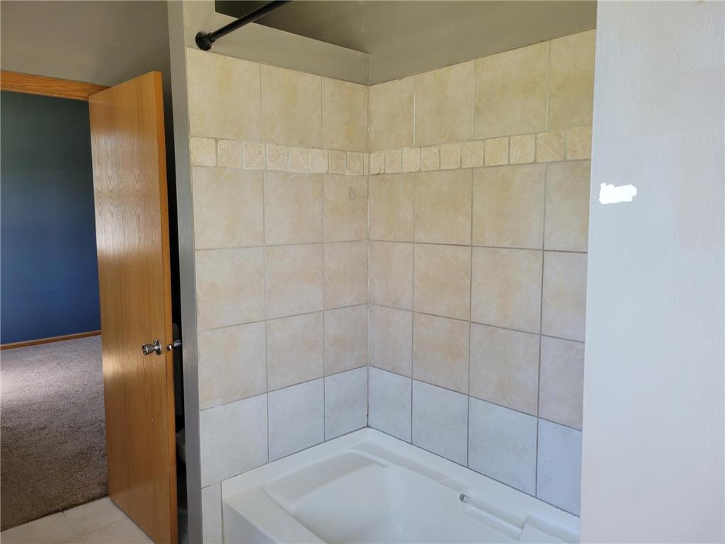 414 Red Wing Avenue Kenyon MN 55946 7067800 image4