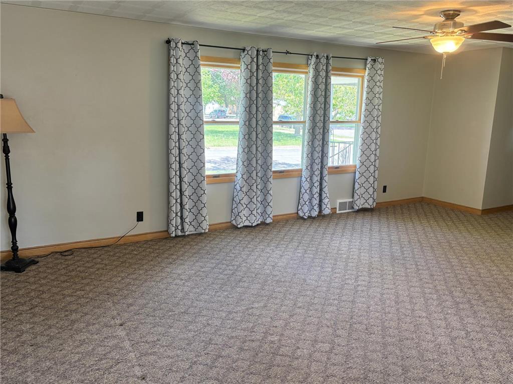 414 S Dewey Street Fairmont MN 56031 7075352 image2