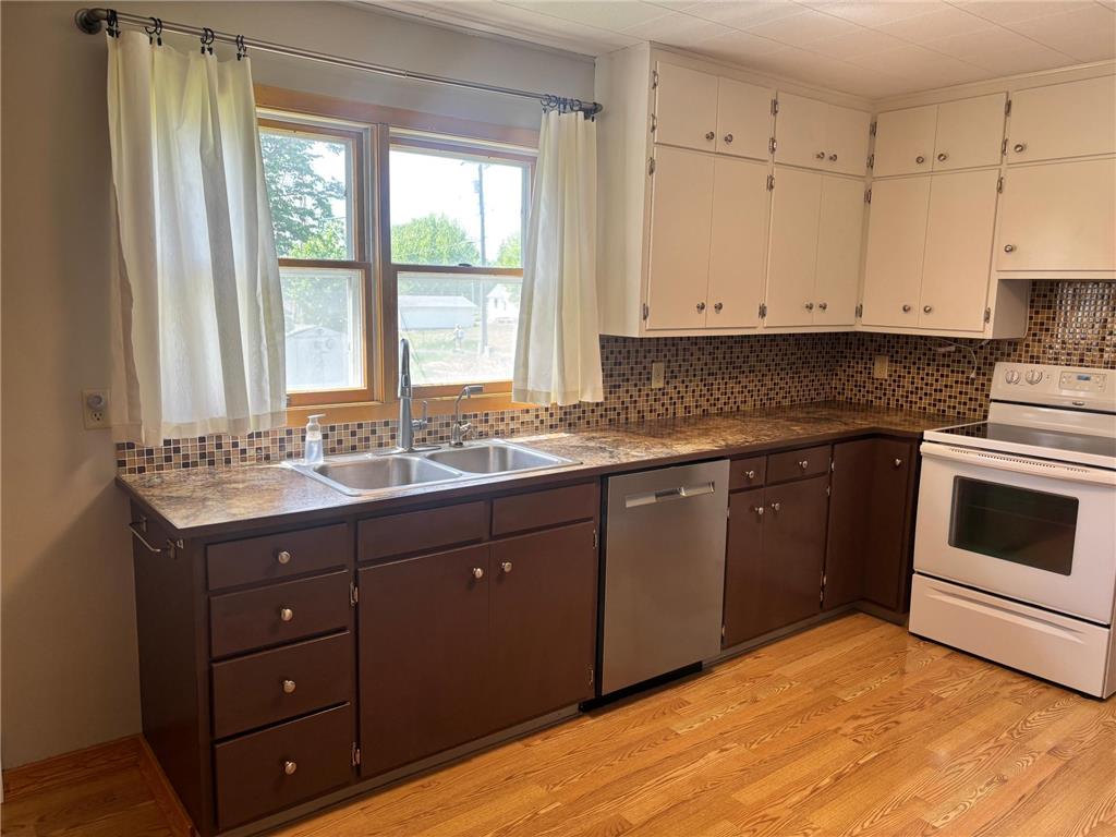 414 S Dewey Street Fairmont MN 56031 7075352 image20