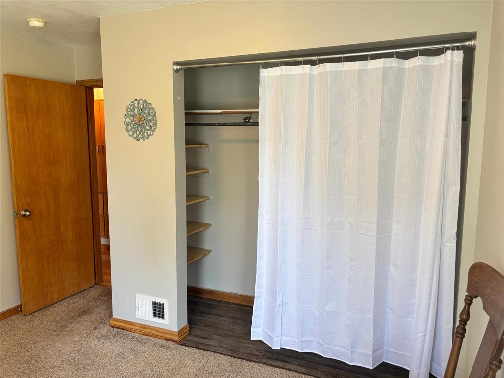 414 S Dewey Street Fairmont MN 56031 7075352 image40