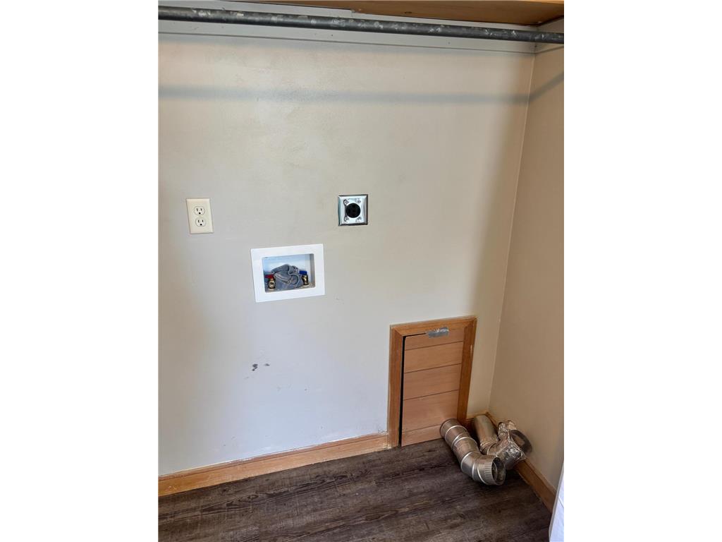414 S Dewey Street Fairmont MN 56031 7075352 image42
