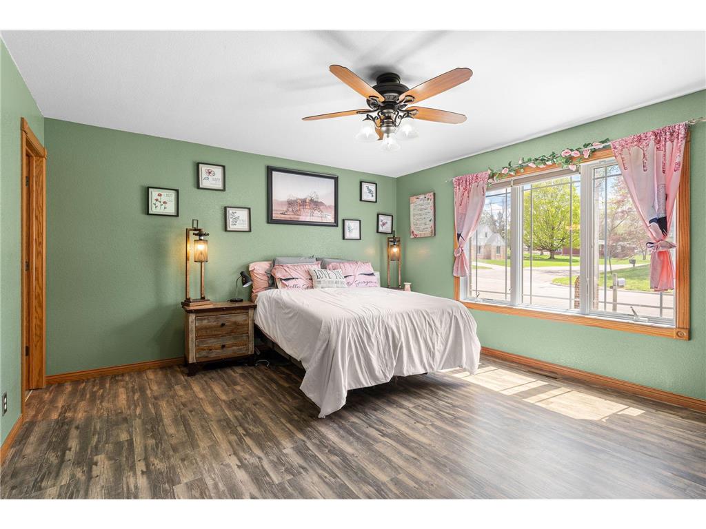414 W Holly Street Owatonna MN 55060 7065029 image20