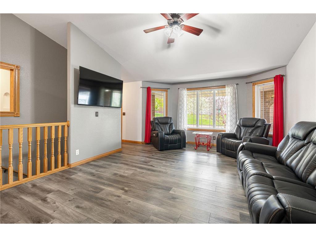 414 W Holly Street Owatonna MN 55060 7065029 image5