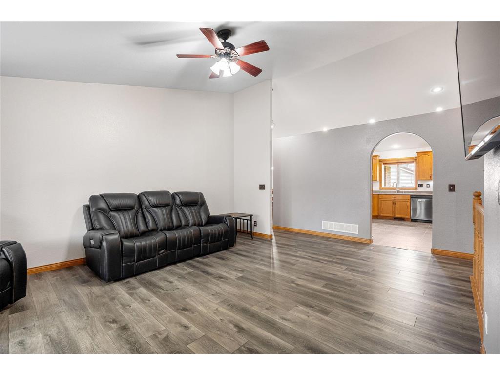 414 W Holly Street Owatonna MN 55060 7065029 image6
