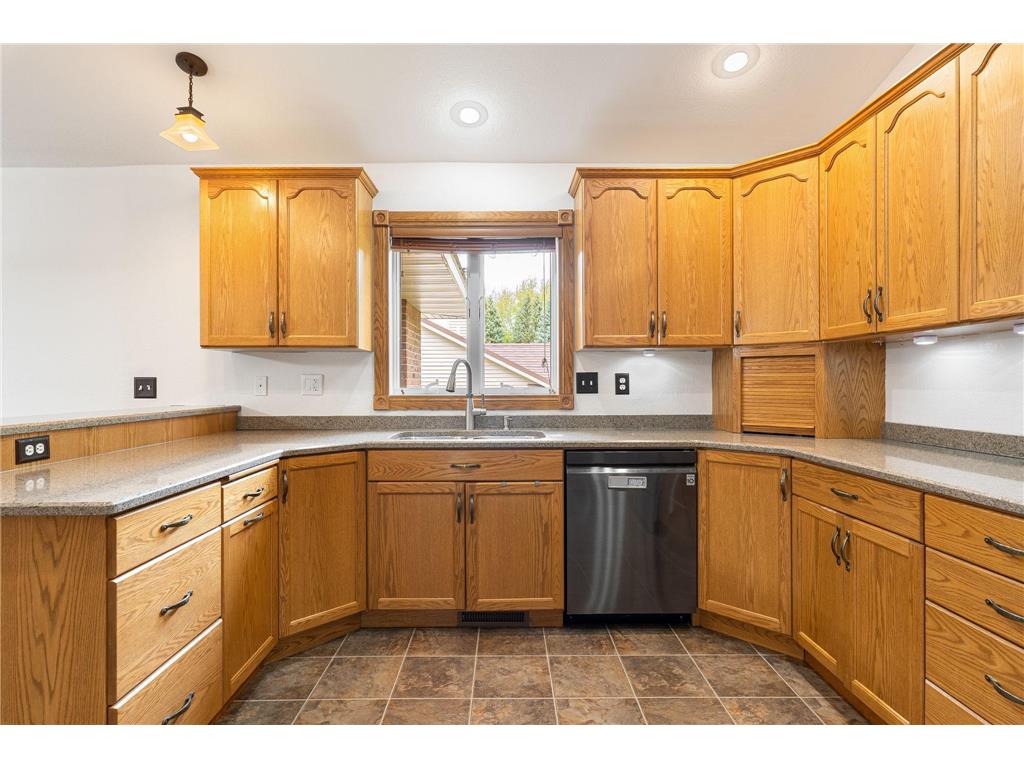 414 W Holly Street Owatonna MN 55060 7065029 image9