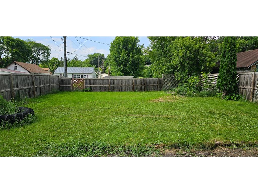414 W Maple Avenue Fergus Falls MN 56537 7100331 image2