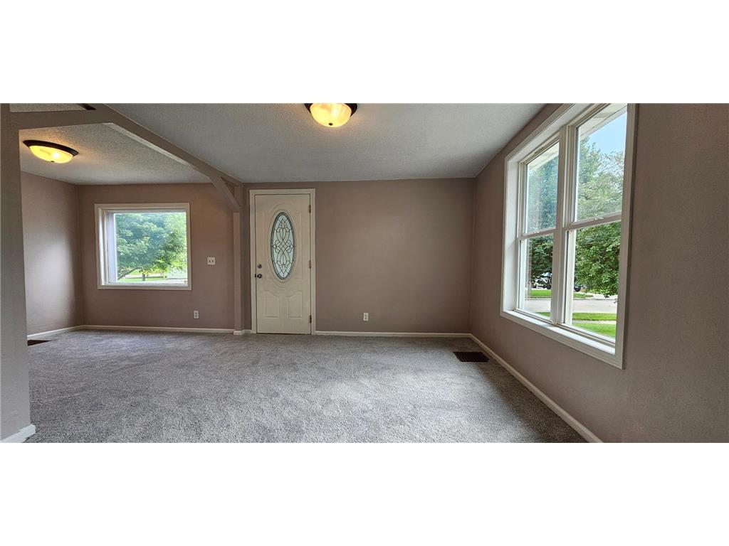 414 W Maple Avenue Fergus Falls MN 56537 7100331 image4