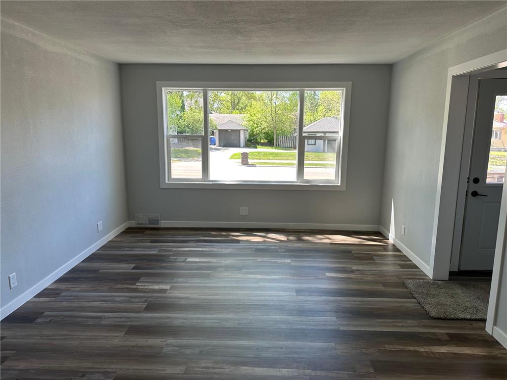 414 Willow Street W Detroit Lakes MN 56501 7081403 image2