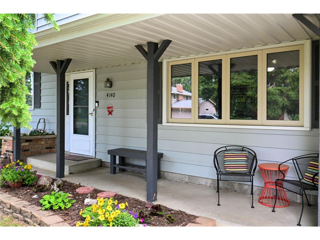 4140 Flag Avenue N New Hope MN 55427 6688804 image1