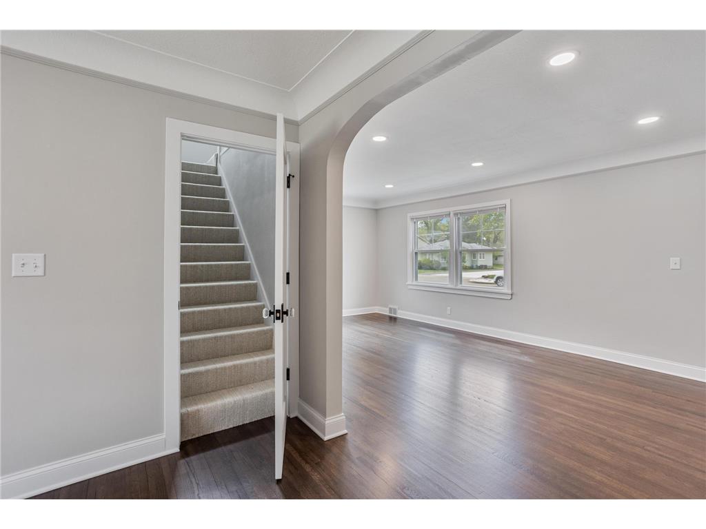 4140 Yates Avenue N Robbinsdale MN 55422 7065453 image10