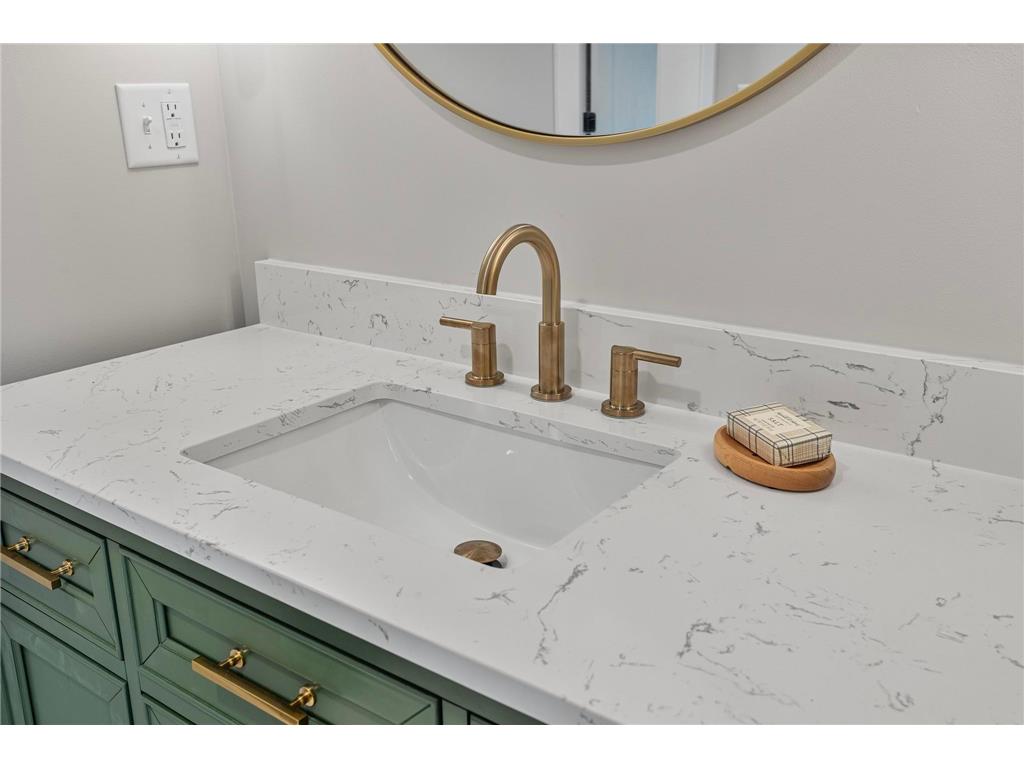 4140 Yates Avenue N Robbinsdale MN 55422 7065453 image15