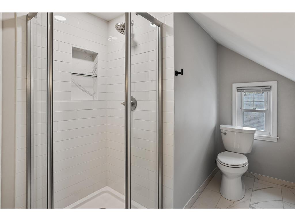 4140 Yates Avenue N Robbinsdale MN 55422 7065453 image27