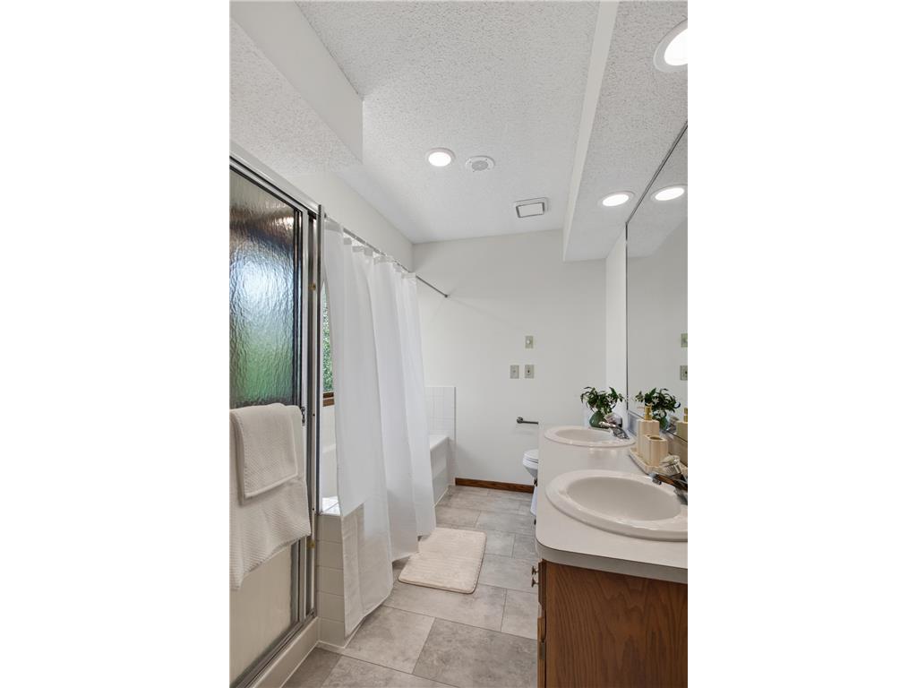 4142 Oakmede Lane White Bear Twp MN 55110 7099929 image20