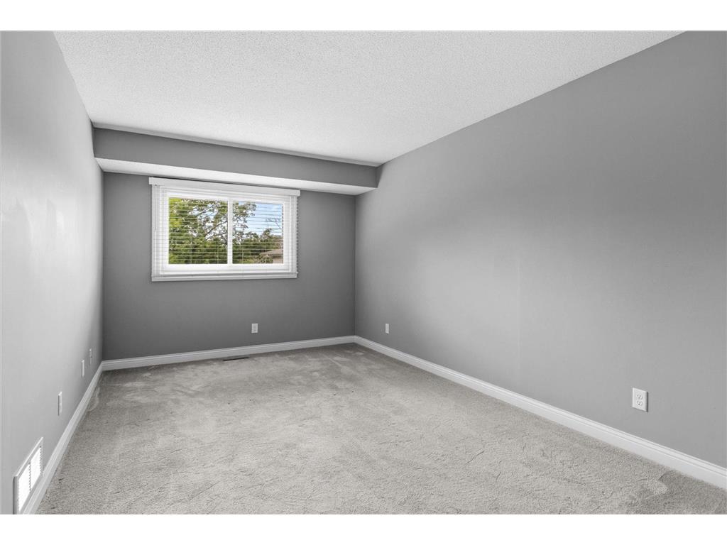4143 Sylvia Court Shoreview MN 55126 7080562 image14