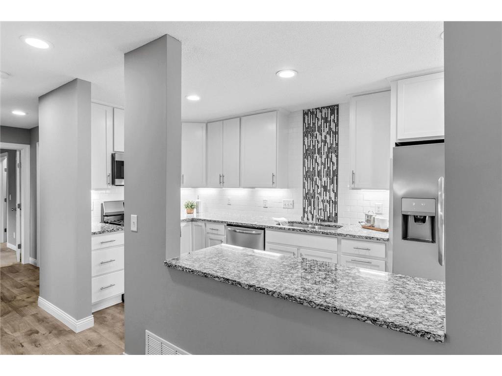 4143 Sylvia Court Shoreview MN 55126 7080562 image6