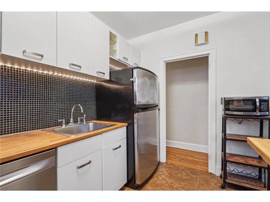 4144 Bryant Avenue S #5 Minneapolis MN 55409 7051103 image14
