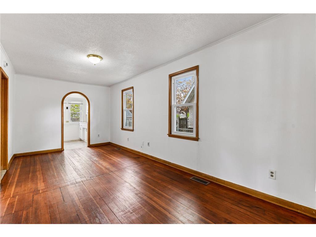 4146 Upton Avenue N Minneapolis MN 55412 7069520 image10