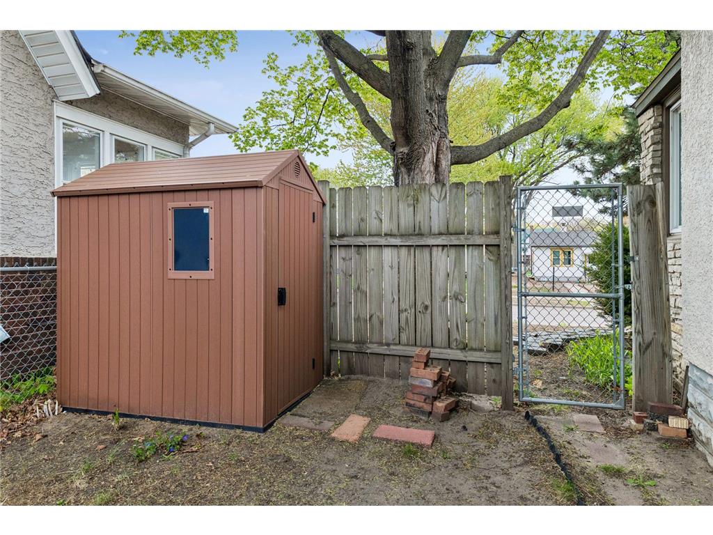 4146 Upton Avenue N Minneapolis MN 55412 7069520 image26