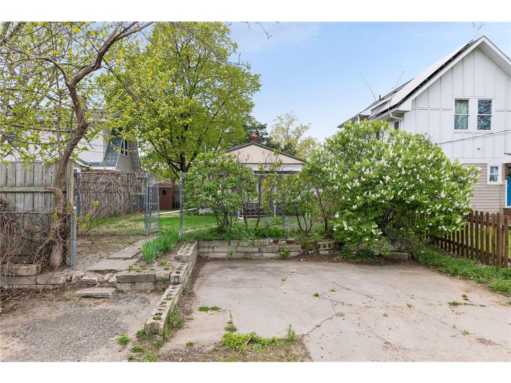 4146 Upton Avenue N Minneapolis MN 55412 7069520 image27