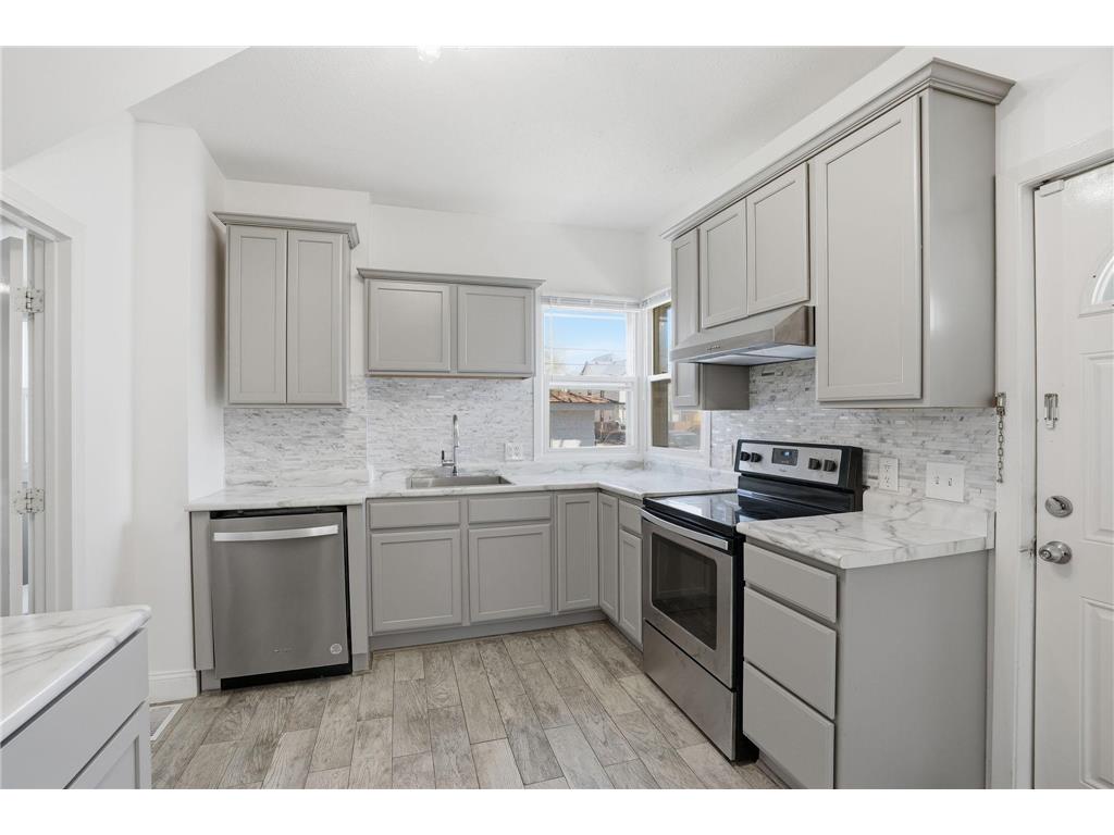 4148 Bryant Avenue N Minneapolis MN 55412 7059211 image15