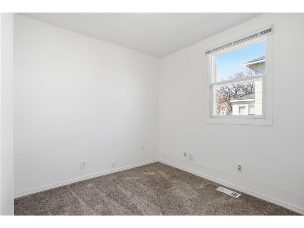 4148 Bryant Avenue N Minneapolis MN 55412 7059211 image18
