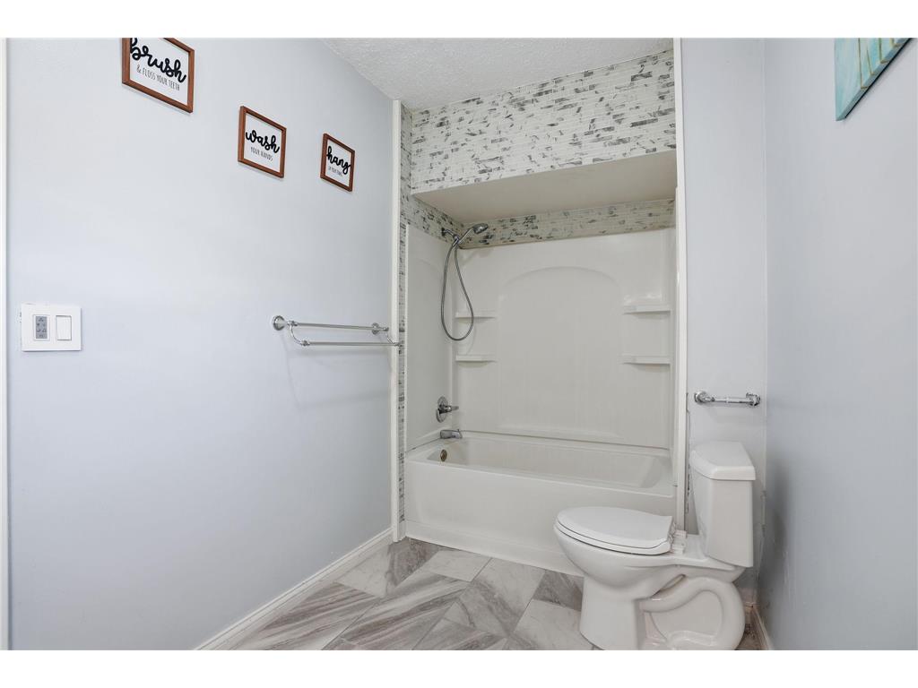 4148 Bryant Avenue N Minneapolis MN 55412 7059211 image21