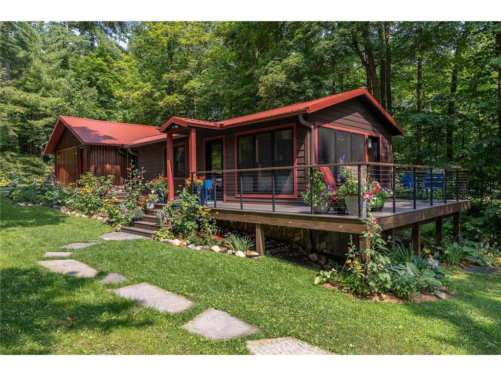 4148 Hawk Trail NW Hackensack MN 56452 - Woman 6581289 image1