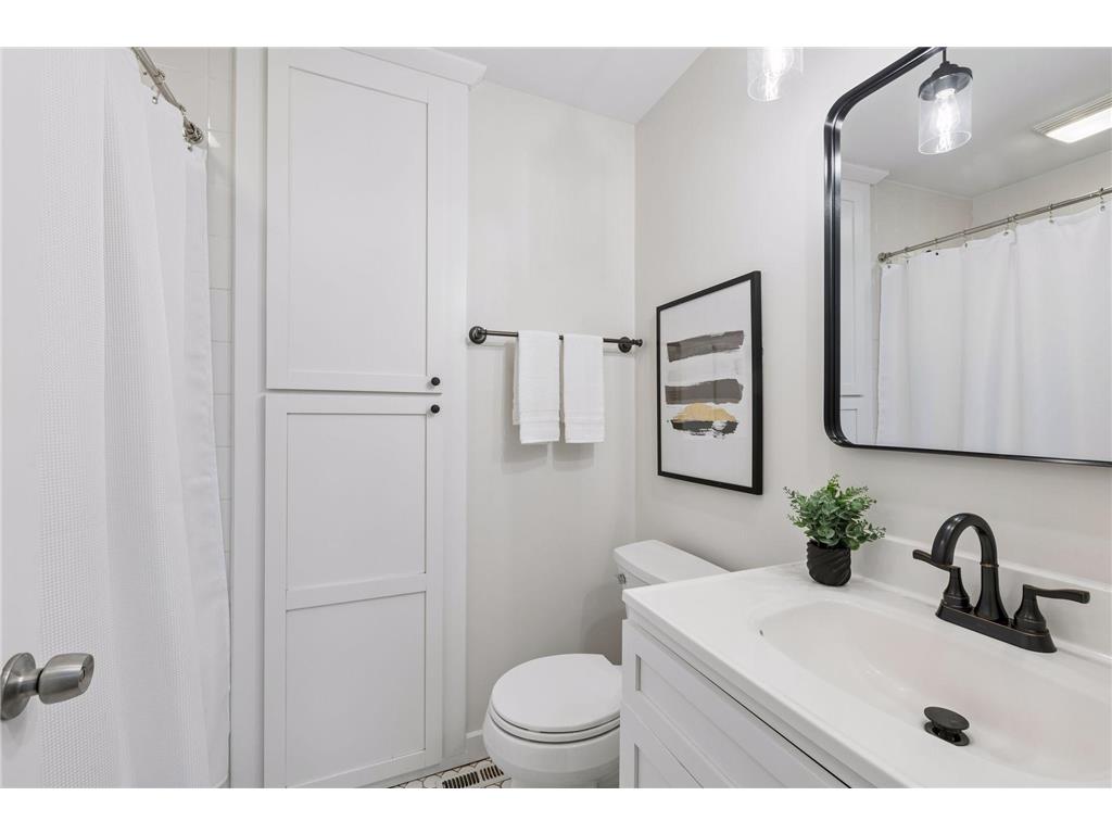 4148 Highwood Road Orono MN 55364 - Lake Minnetonka 7045535 image25