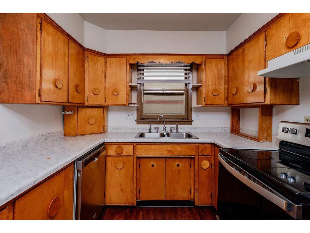 415 10th Street S Moorhead MN 56560 7097477 image11