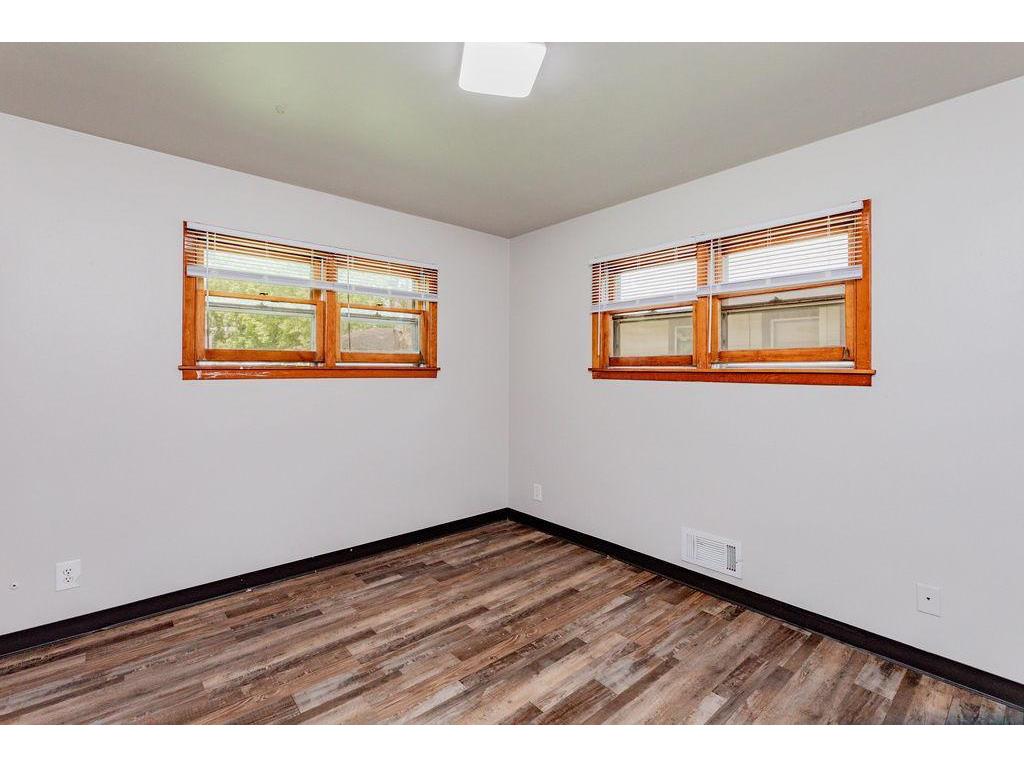 415 10th Street S Moorhead MN 56560 7097477 image14