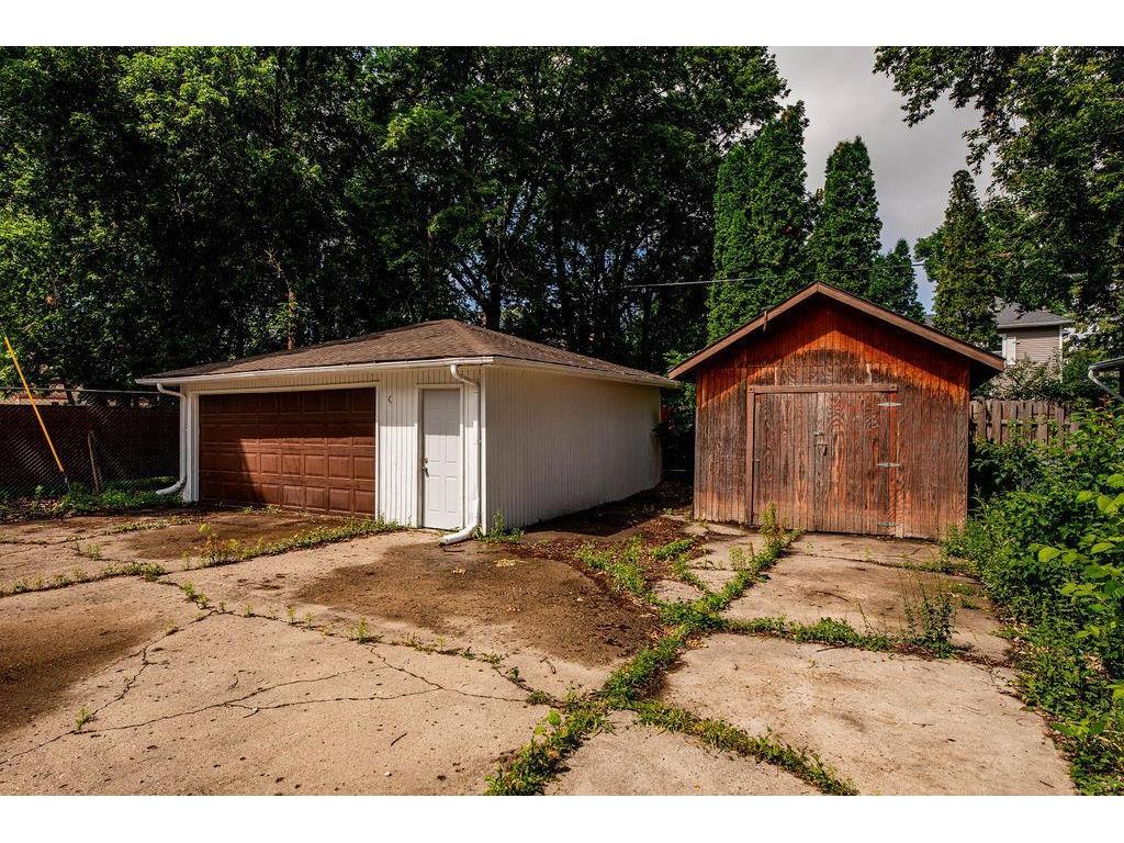415 10th Street S Moorhead MN 56560 7097477 image6