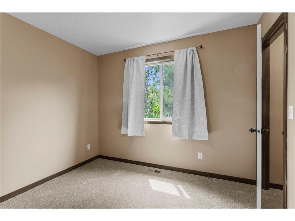 415 15th Avenue S Princeton MN 55371 7083233 image13