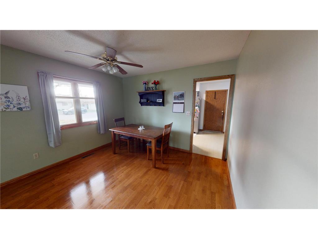 415 2nd Street NW New Richland MN 56072 6818082 image4