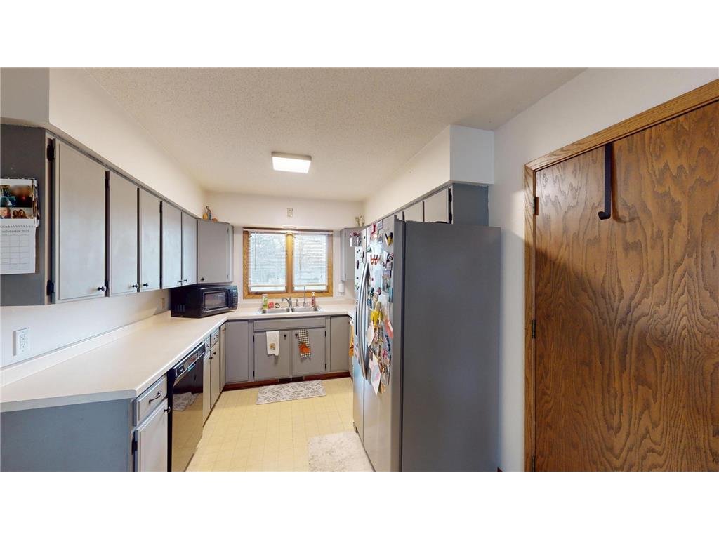 415 2nd Street NW New Richland MN 56072 6818082 image5