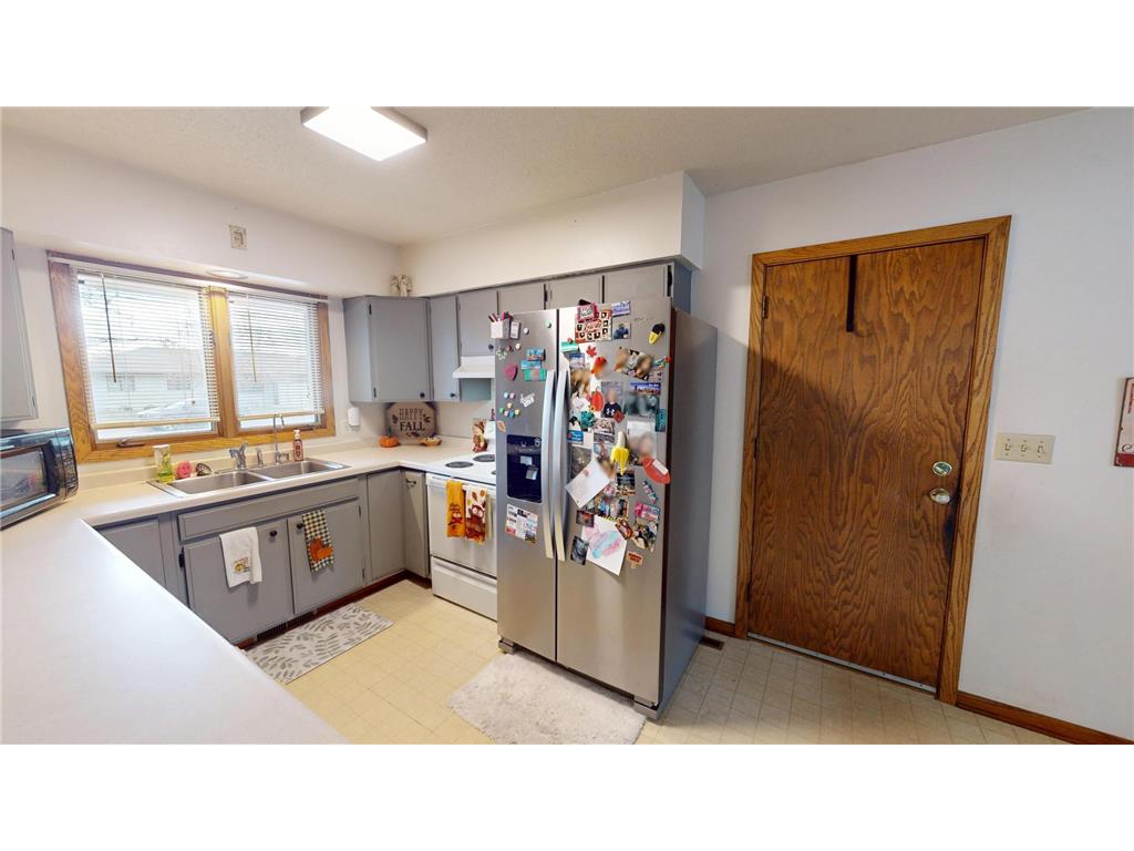 415 2nd Street NW New Richland MN 56072 6818082 image6